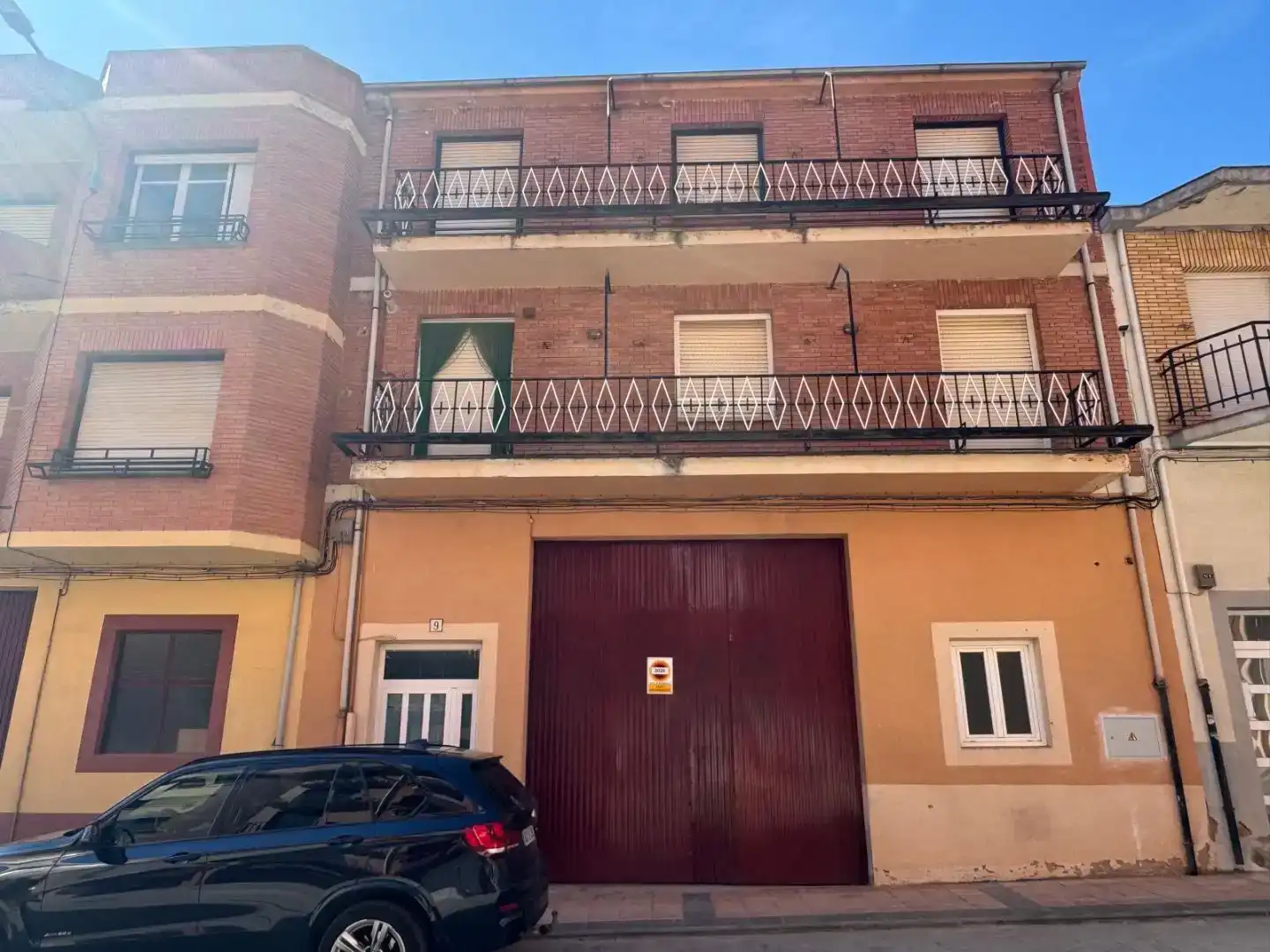Vista exterior de Pis en venda en Navarrete amb Balcó