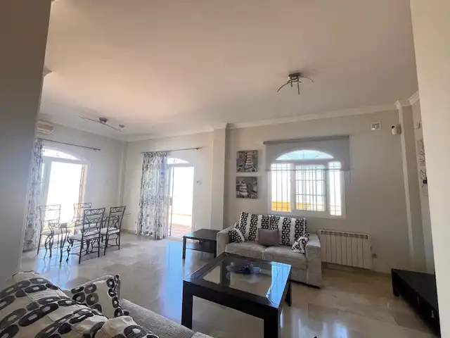 Wohnzimmer von Wohnung zur Miete in Ojén mit Klimaanlage, Heizung und Terrasse