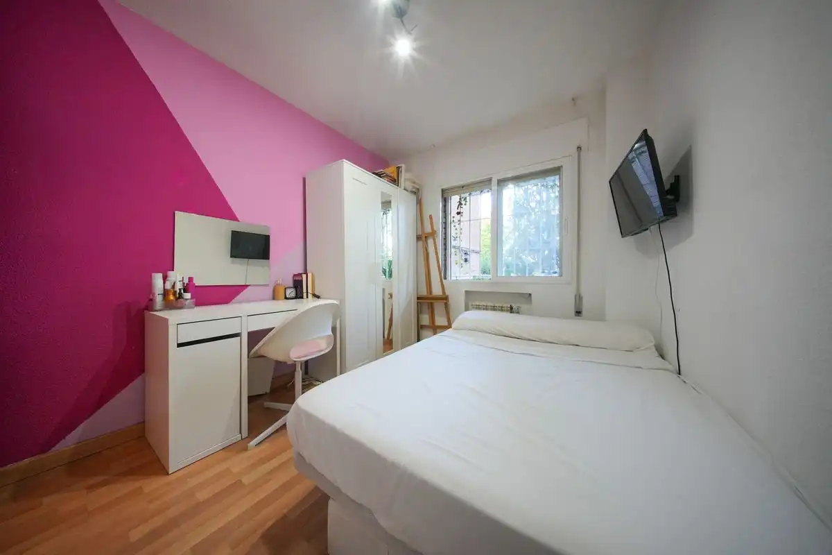 Habitación de Planta baja en venta en Móstoles con Calefacción, Jardín privado y Terraza
