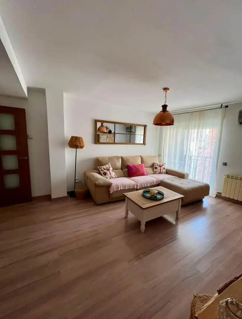 Flat with terrace for sale in Carrer de Castillejos, imagen 6