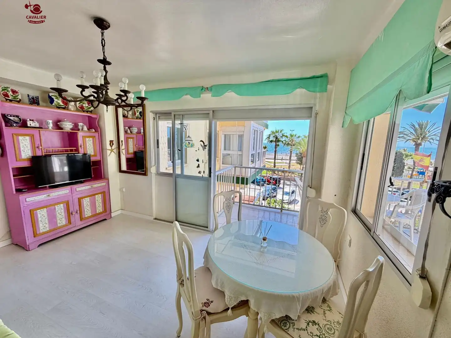 Comedor de Piso de alquiler en Vélez-Málaga con Aire acondicionado, Jardín privado y Terraza