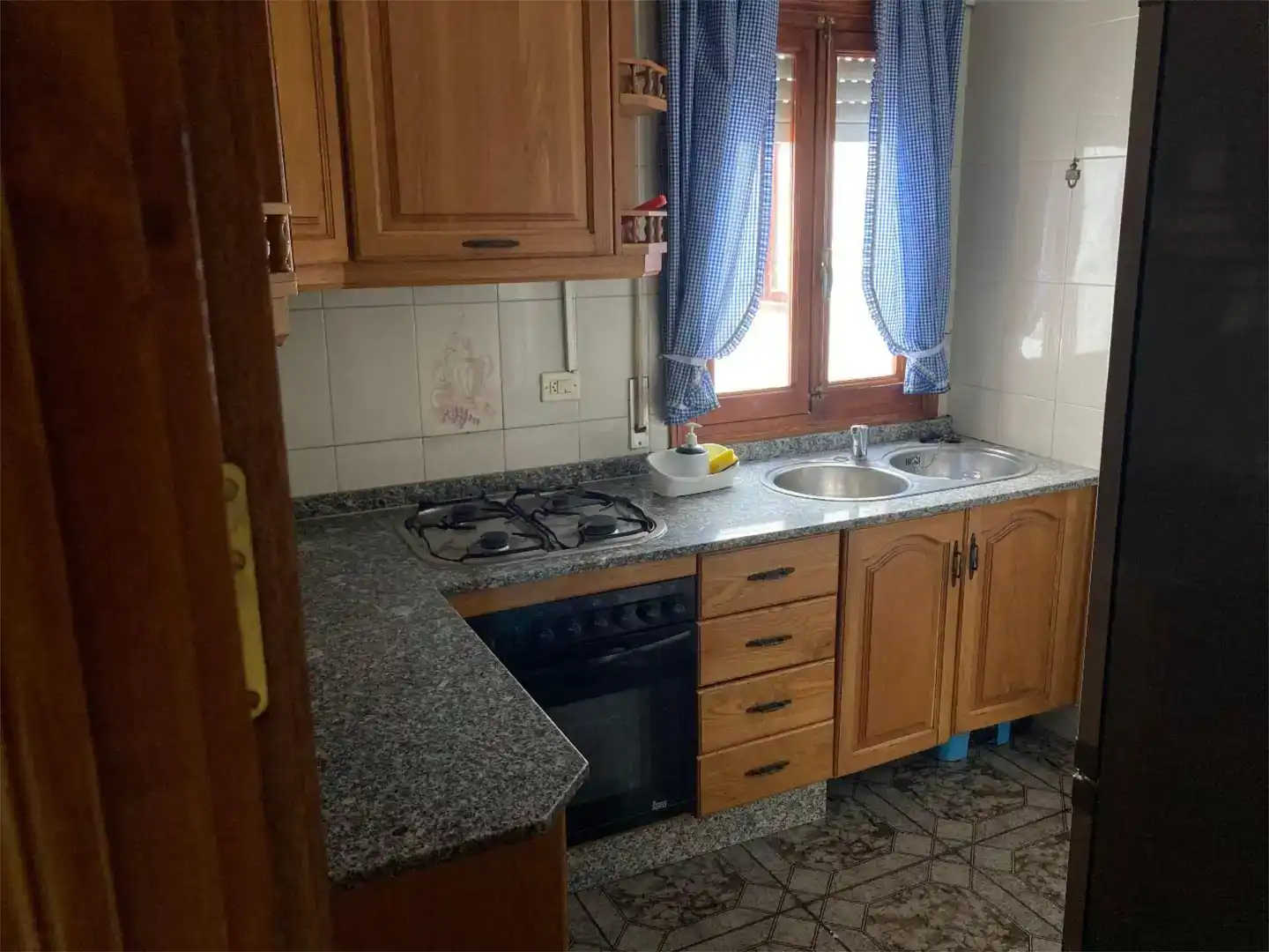 Cocina de Piso en venta en Caniles con Amueblado y Balcón