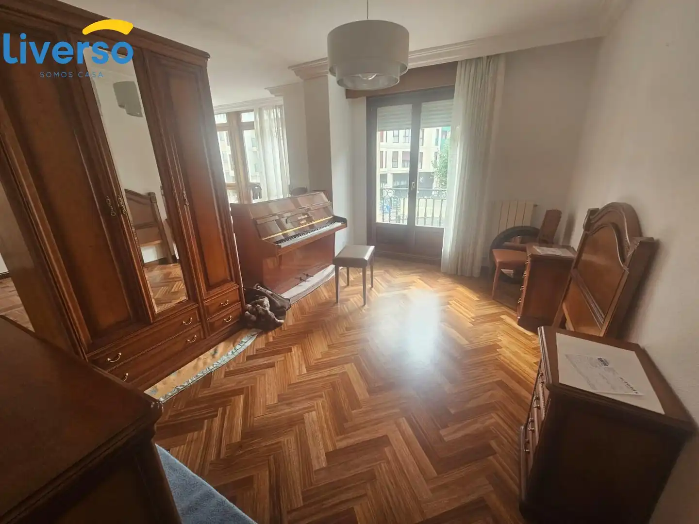 Bedroom of Flat for rent in Burgos  with Parquet flooring and Terrace