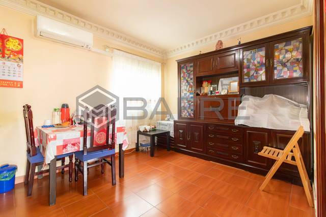 Piso en Venta en Avenida de la Albufera en Numancia