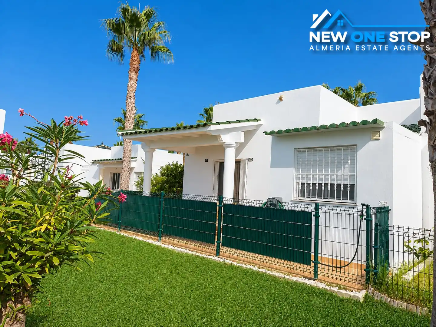 Exterior view of Houses for sale in Pulpí  with Air Conditioner, Private garden and Terrace