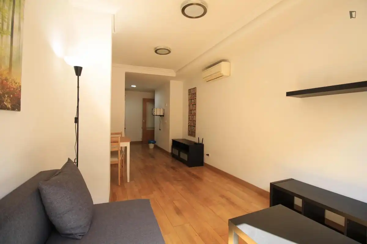 Apartamento de alquiler en Valdeacederas