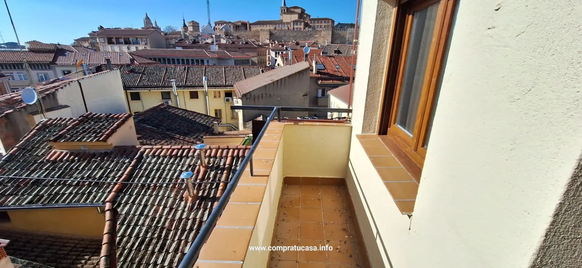 Terraza de Apartamento de alquiler en Segovia con Calefacción, Terraza y Amueblado