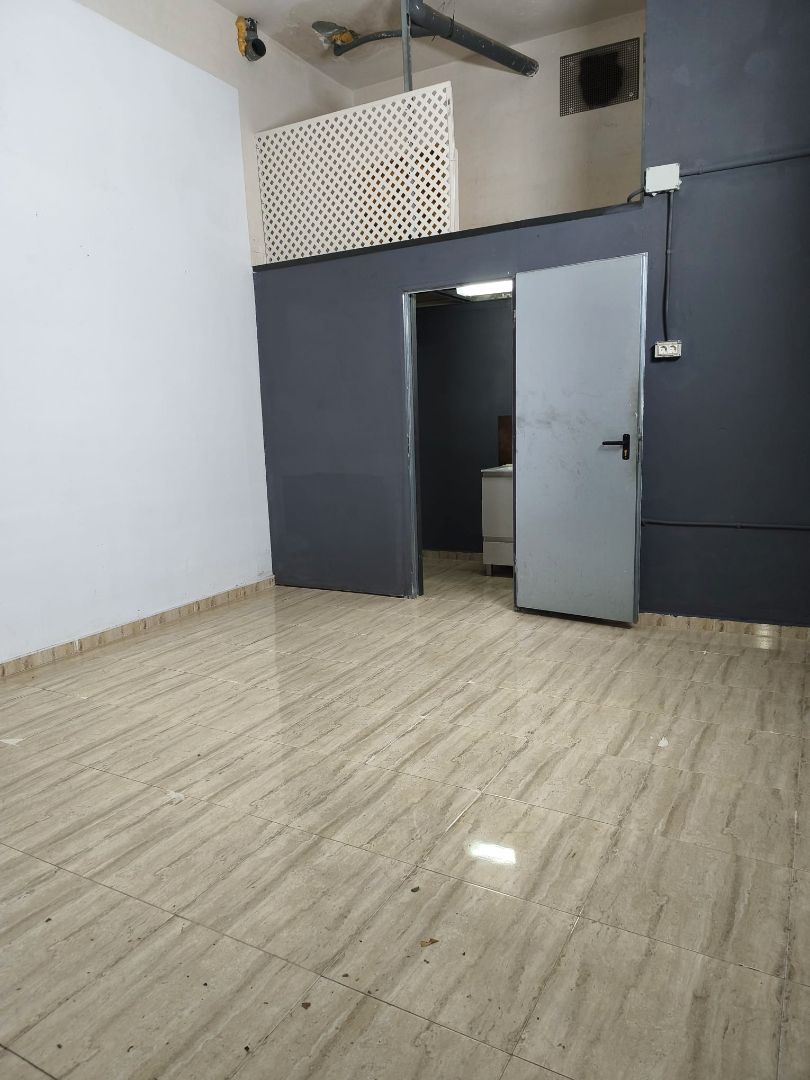 Local de lloguer a Carreró del Gas, 10, Llevant