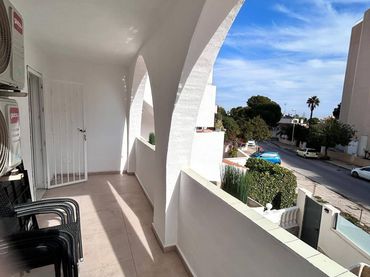 Apartament amb balcó en venda a Orihuela Costa