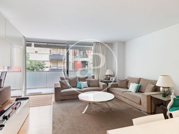 Appartamento con balcone in vendita a Carrer del Comte Borrell