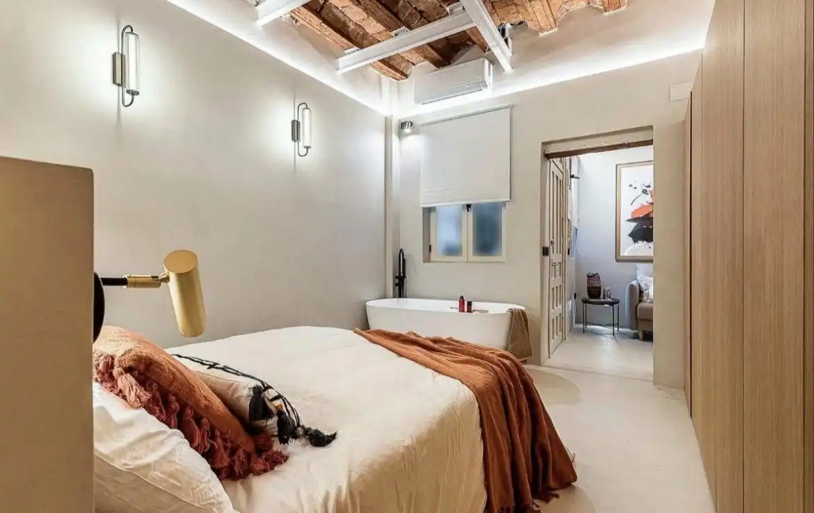 Habitación de Planta baja en venta en Madrid con Aire acondicionado, Calefacción y Amueblado