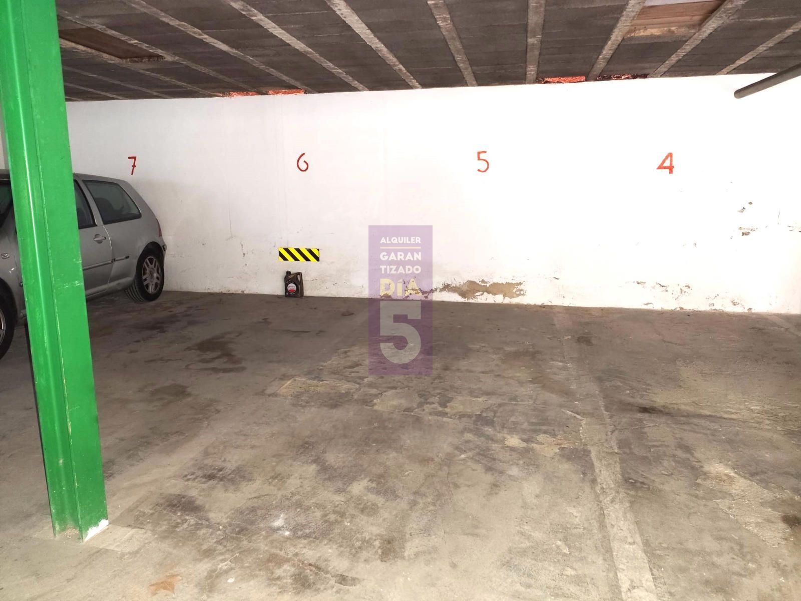 Garage to rent in El Turó de la Peira