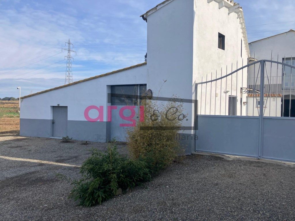 Exterior view of House or chalet for sale in Monzón