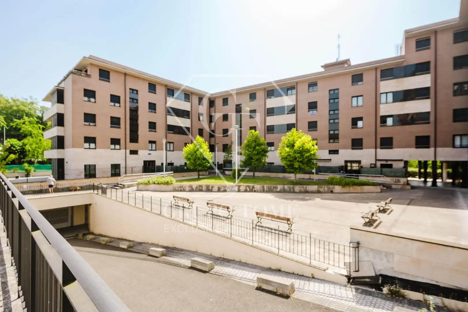 Vista exterior de Pis en venda en Donostia - San Sebastián  amb Calefacció i Terrassa