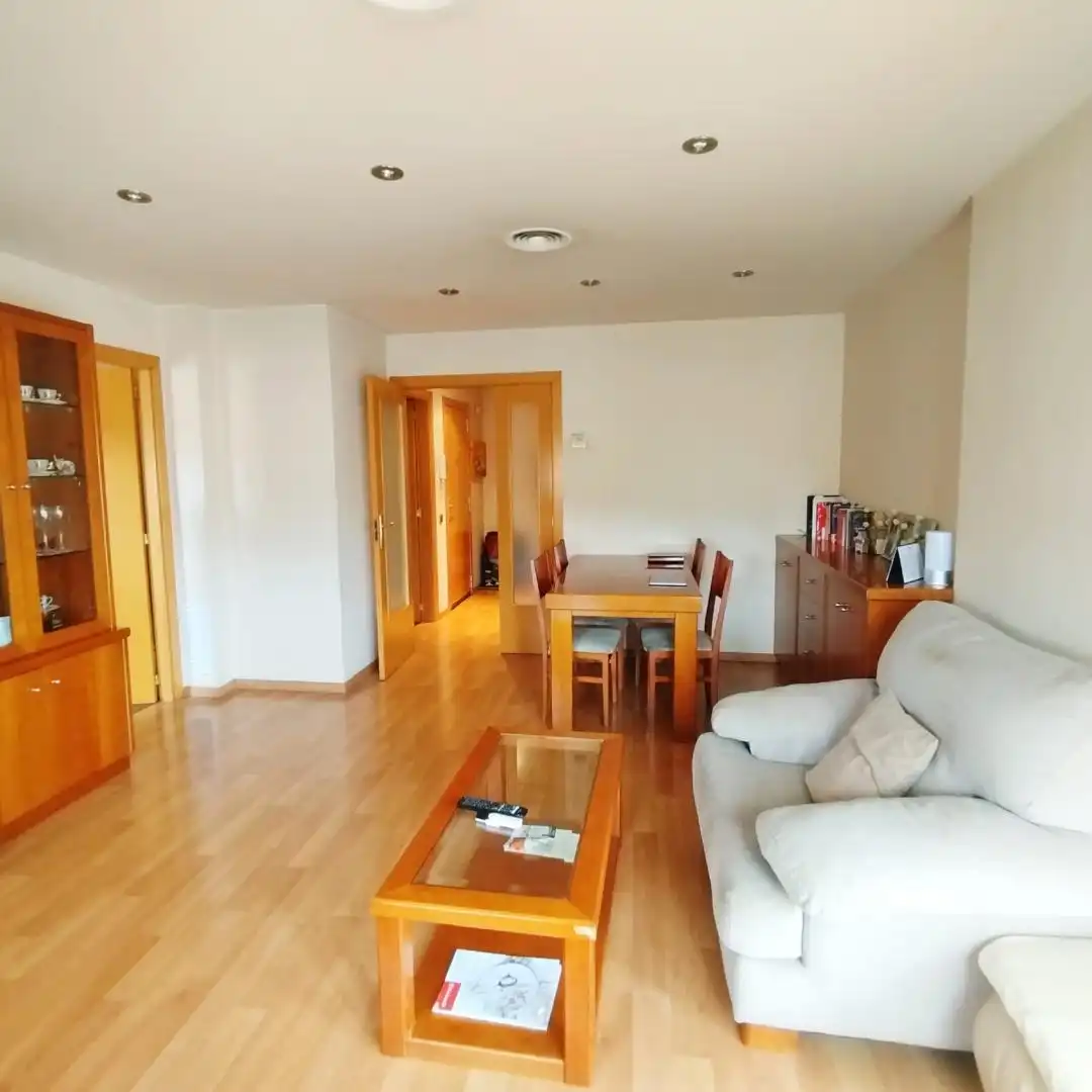 Flat with terrace for sale in Lluís Dupont, imagen 3