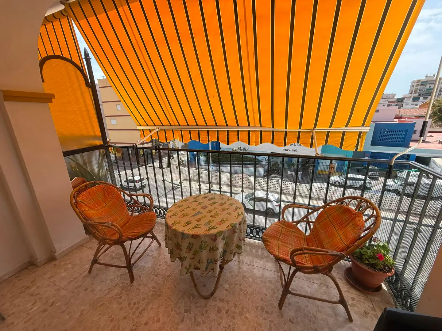 Flat with lift for sale in Calle Pintor Cipriano Maldonado 17