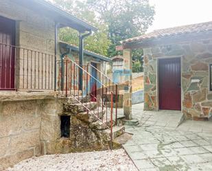 Exterior view of House or chalet for sale in A Merca    with Heating, Private garden and Terrace