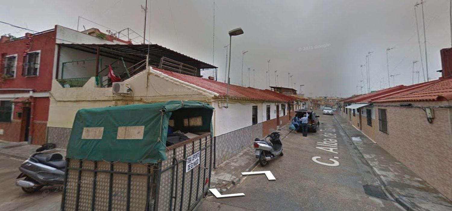 Exterior view of House or chalet for sale in  Sevilla Capital  with Storage room
