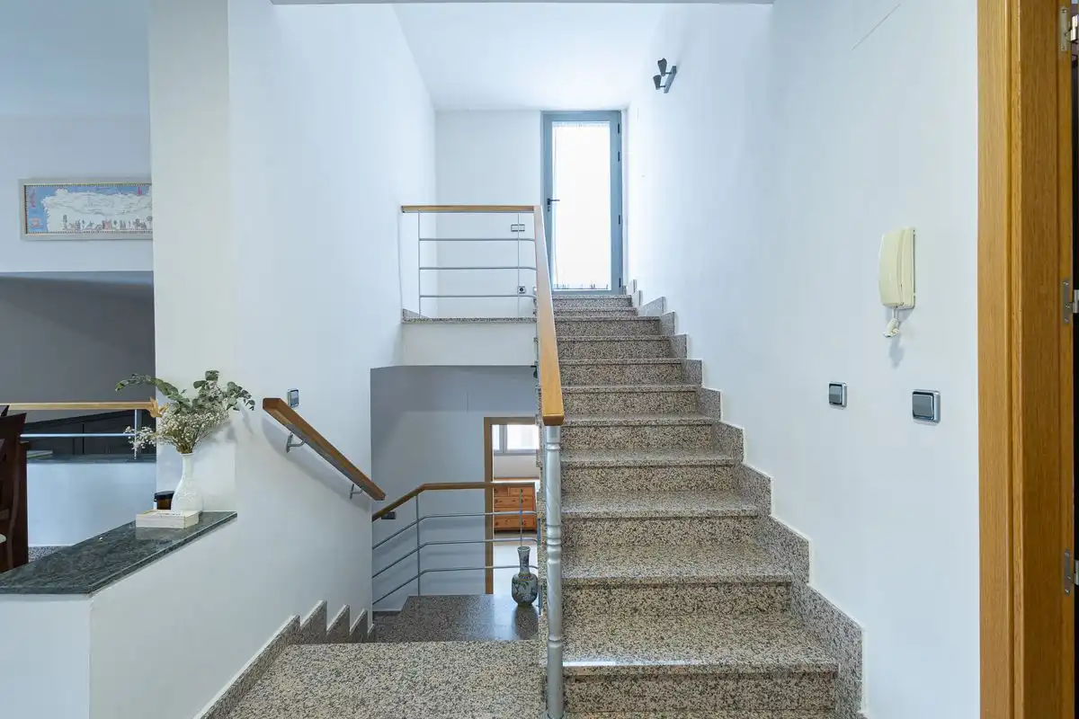 Chalet con terraza en venta en Calle Begonia, imagen 6