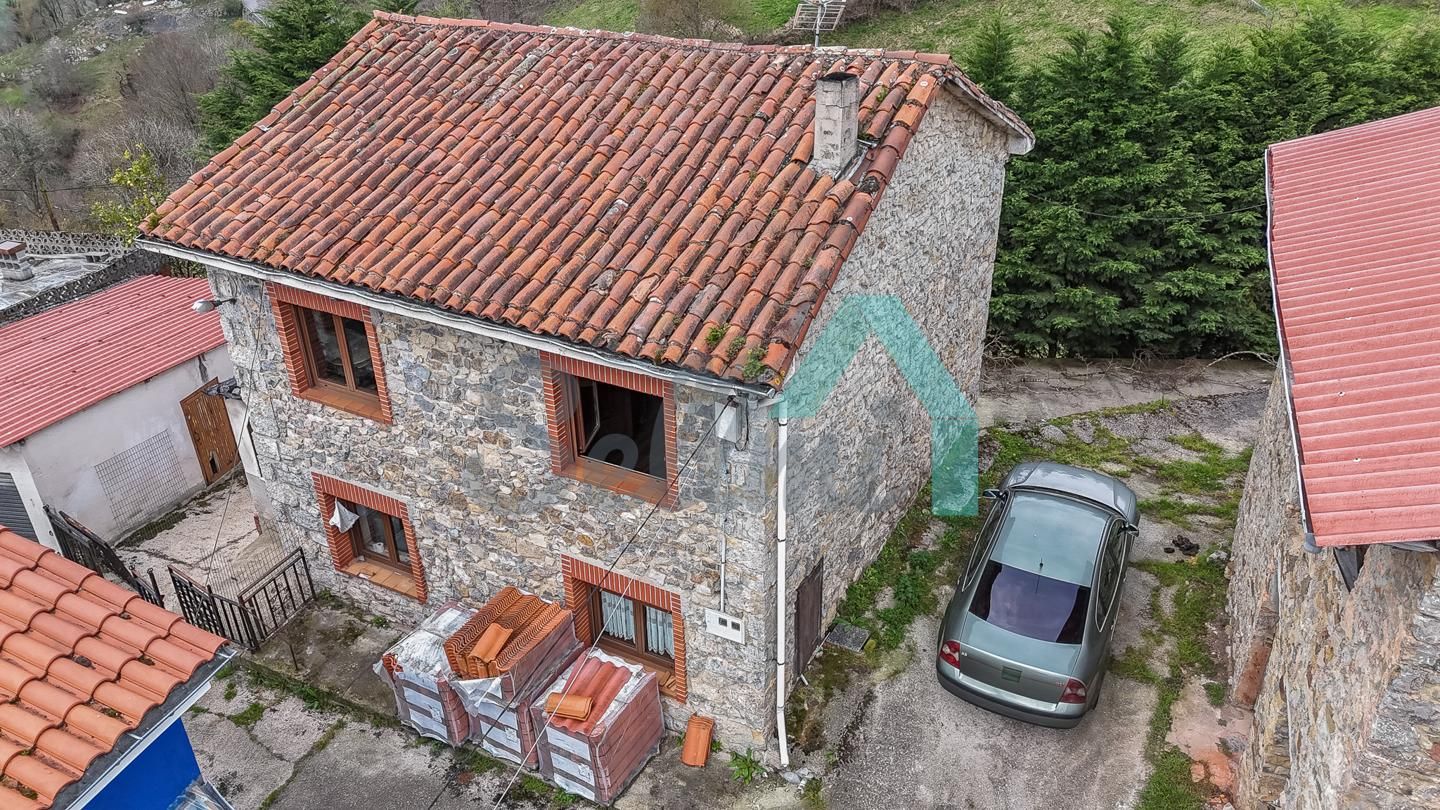 Exterior view of House or chalet for sale in Bimenes  with Heating, Private garden and Terrace