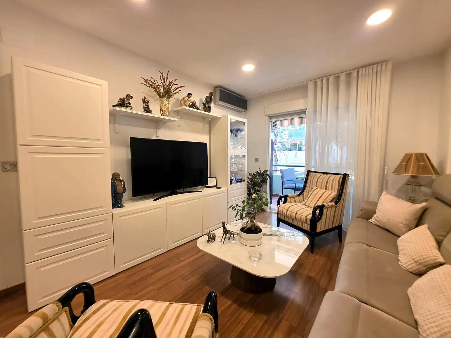 Sala de estar de Piso en venta en El Pinar- Palacio de Congresos