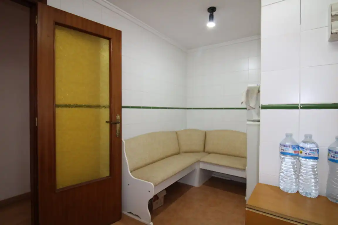 Wohnung zum Verkauf in Torrevieja mit Möbliert und Balkon