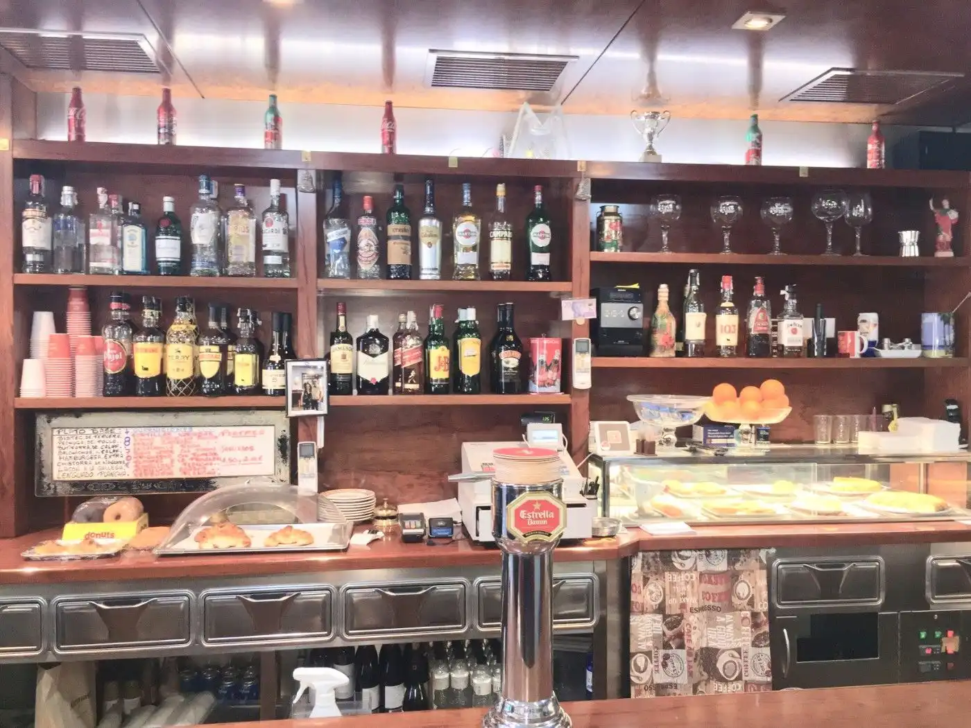 Business premises for transfer in Eixample, imagen 2