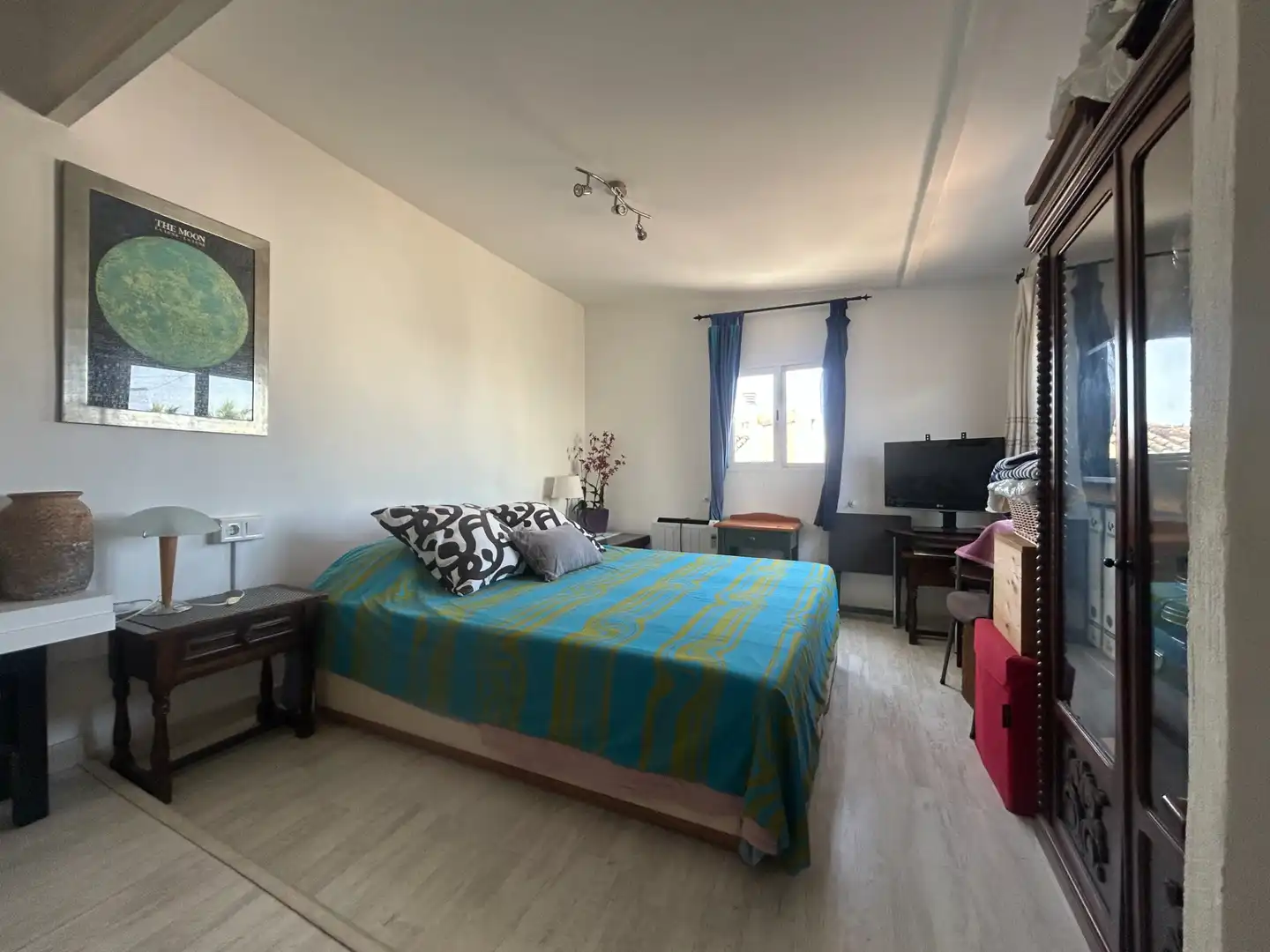 Flat with terrace for sale in Carrer Cortecera