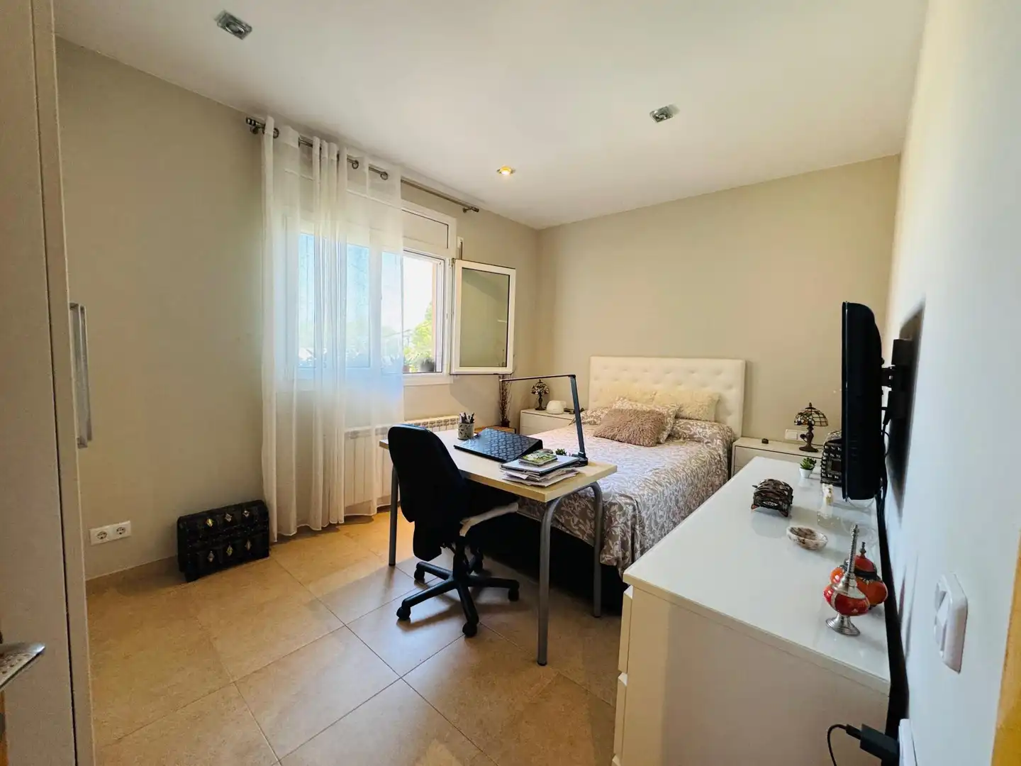 Bedroom of Houses for sale in Caldes de Malavella  with Air Conditioner, Terrace and Swimming Pool