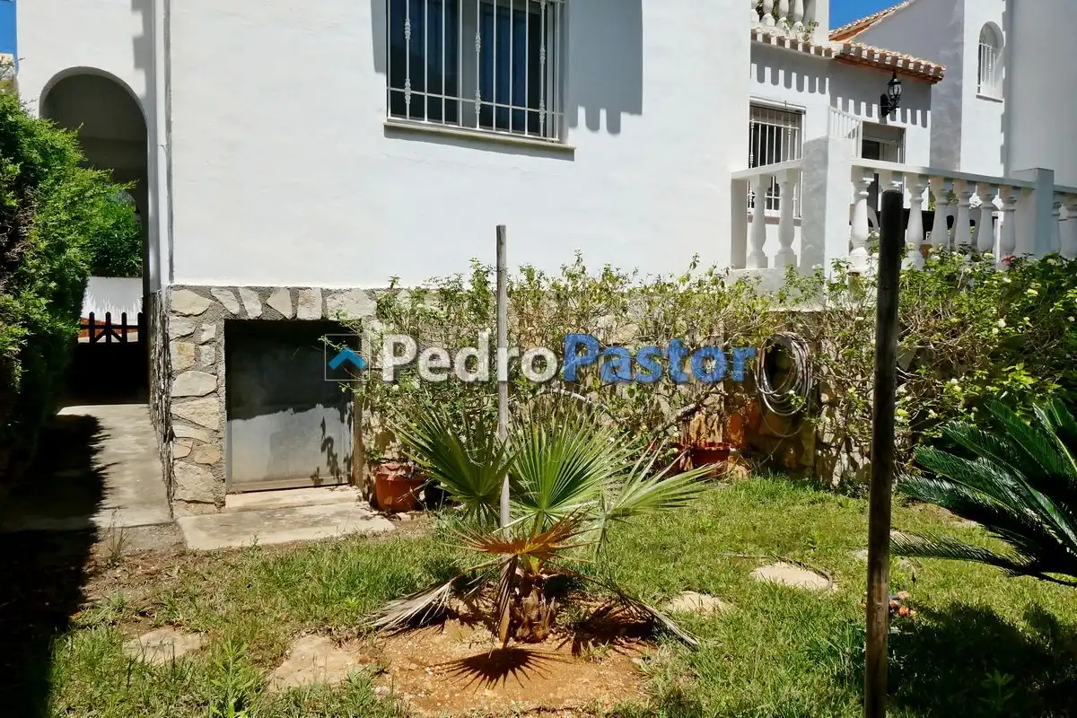 Jardín de Casa o chalet en venta en Dénia con Aire acondicionado, Calefacción y Jardín privado