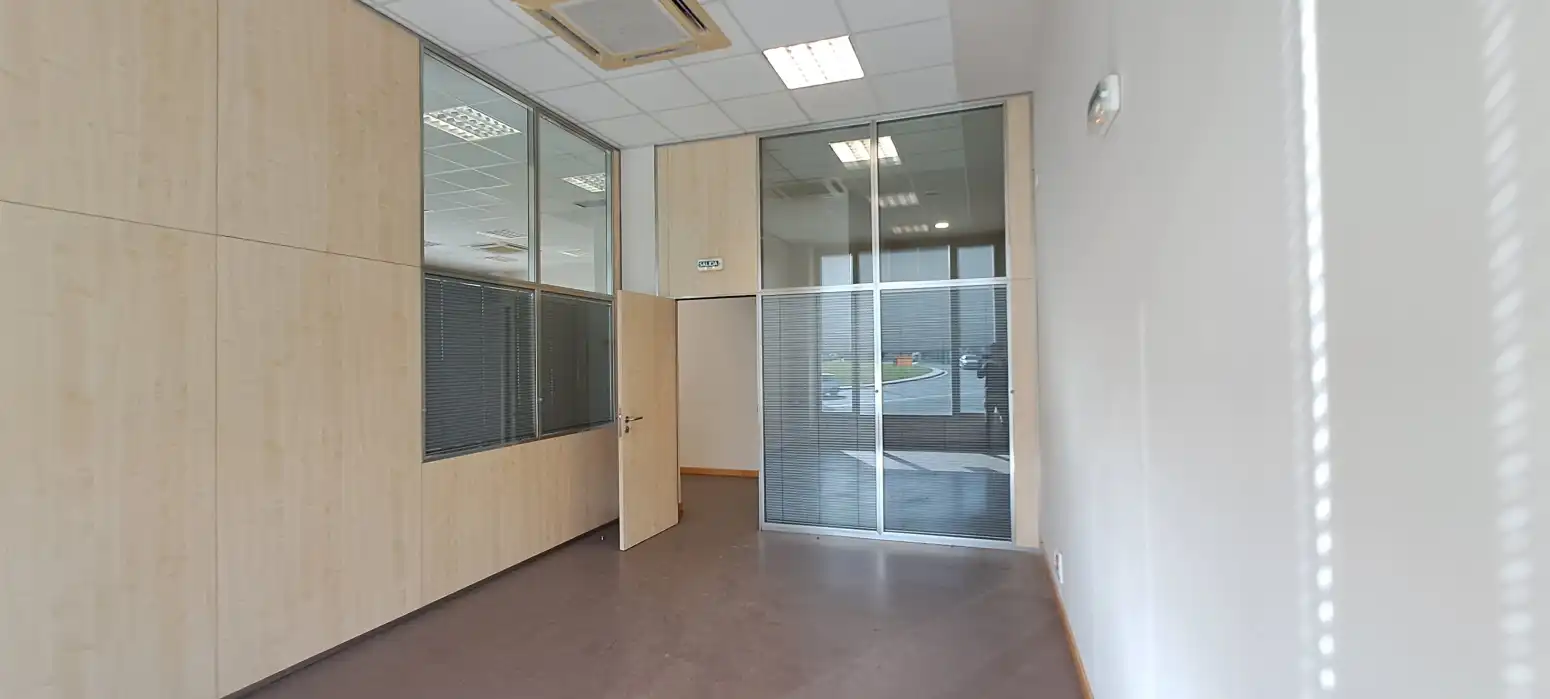 Oficina de alquiler en Valle de Elorz / Elortzibar con Calefacción