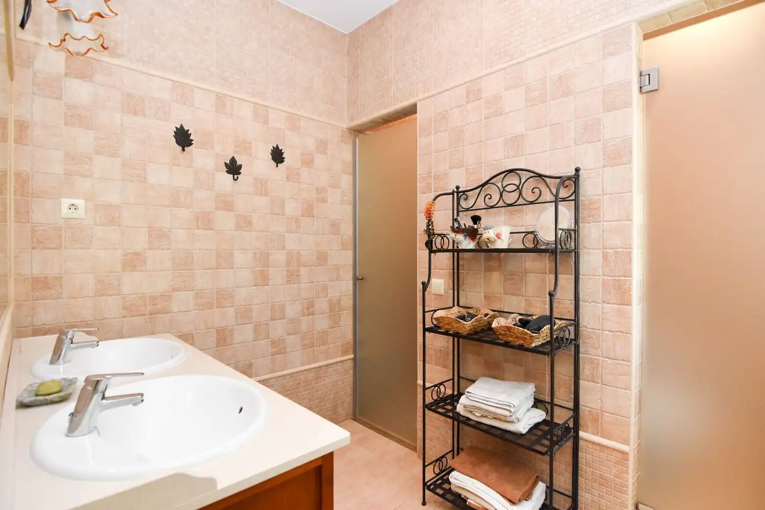 Baño de Finca rústica en venta en Navalcarnero con Jardín privado, Terraza y Trastero
