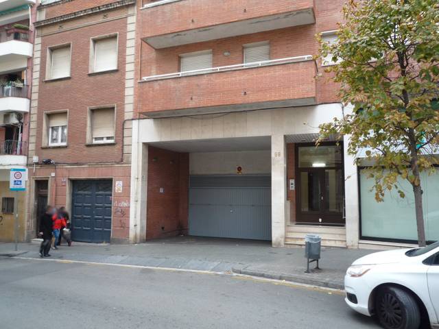 Garaje en Venta en Ronda de la Torrassa, 99 en La Torrassa