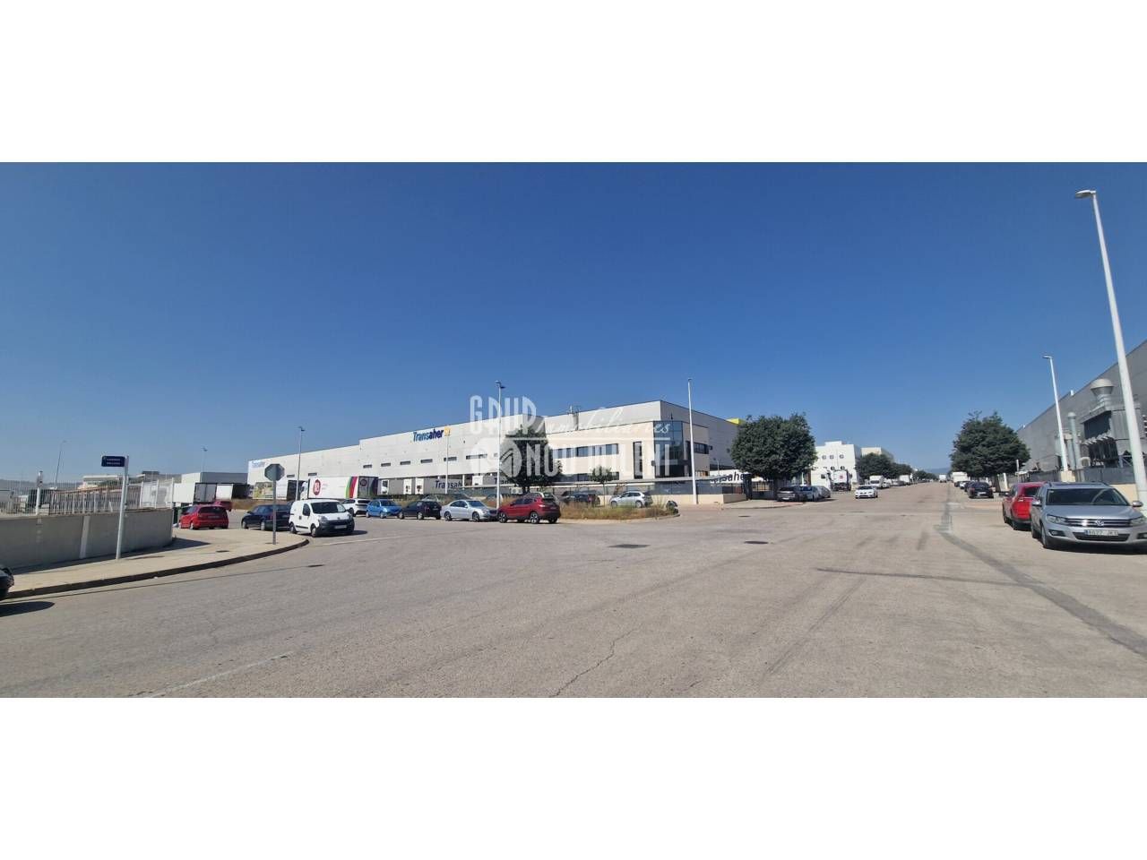 Vista exterior de Nau industrial en venda en Riba-roja de Túria
