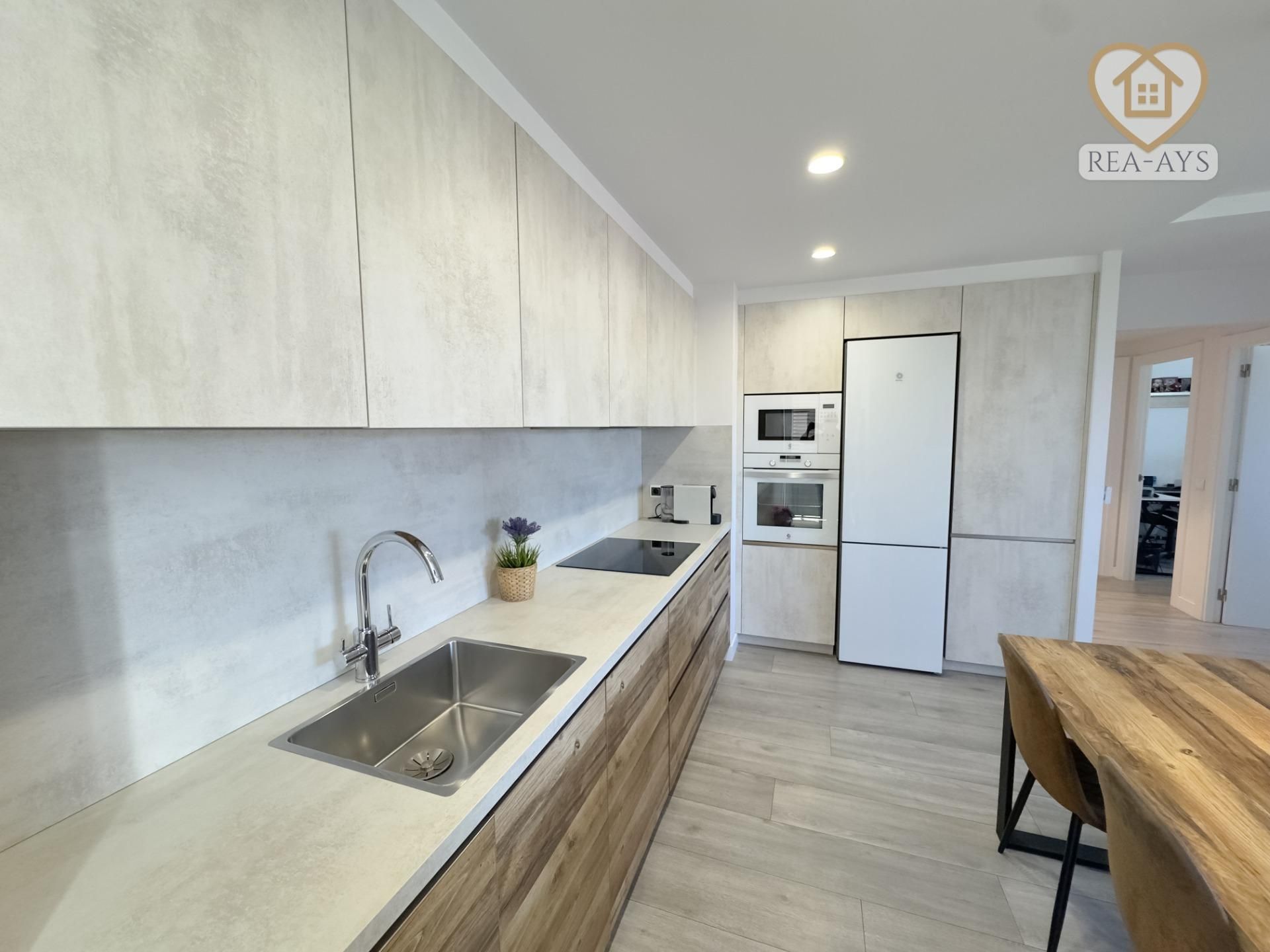 Kitchen of Flat for sale in Sant Andreu de la Barca  with Air Conditioner, Heating and Private garden