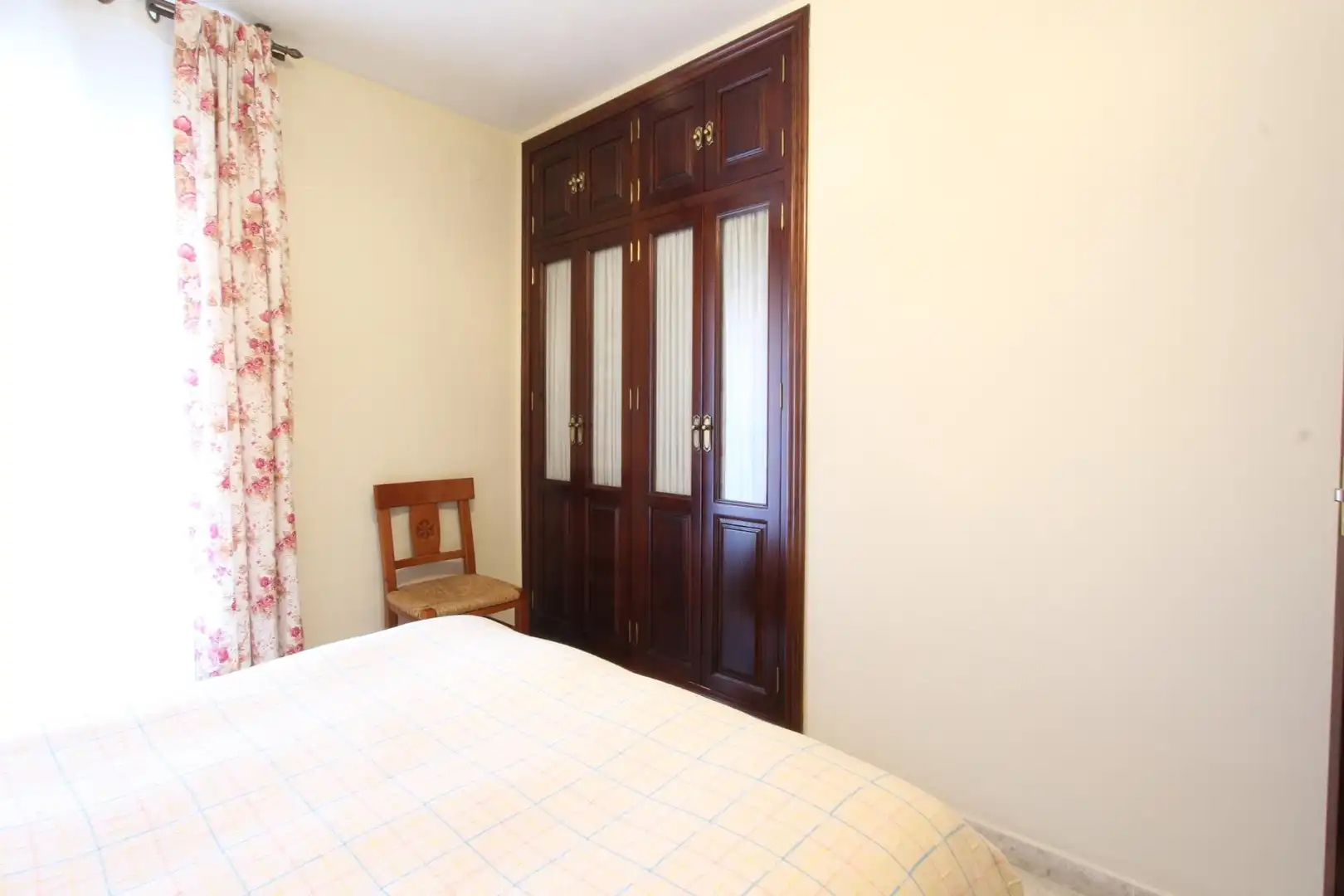 Dormitori de Casa o xalet en venda en Este - Alcosa- Torreblanca