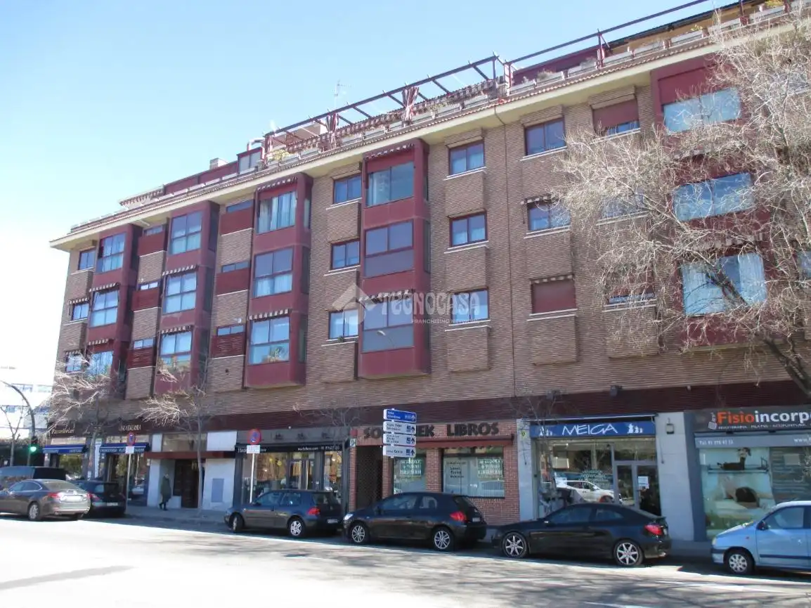 Vista exterior de Local en venta en Madrid con Aire acondicionado y Calefacción