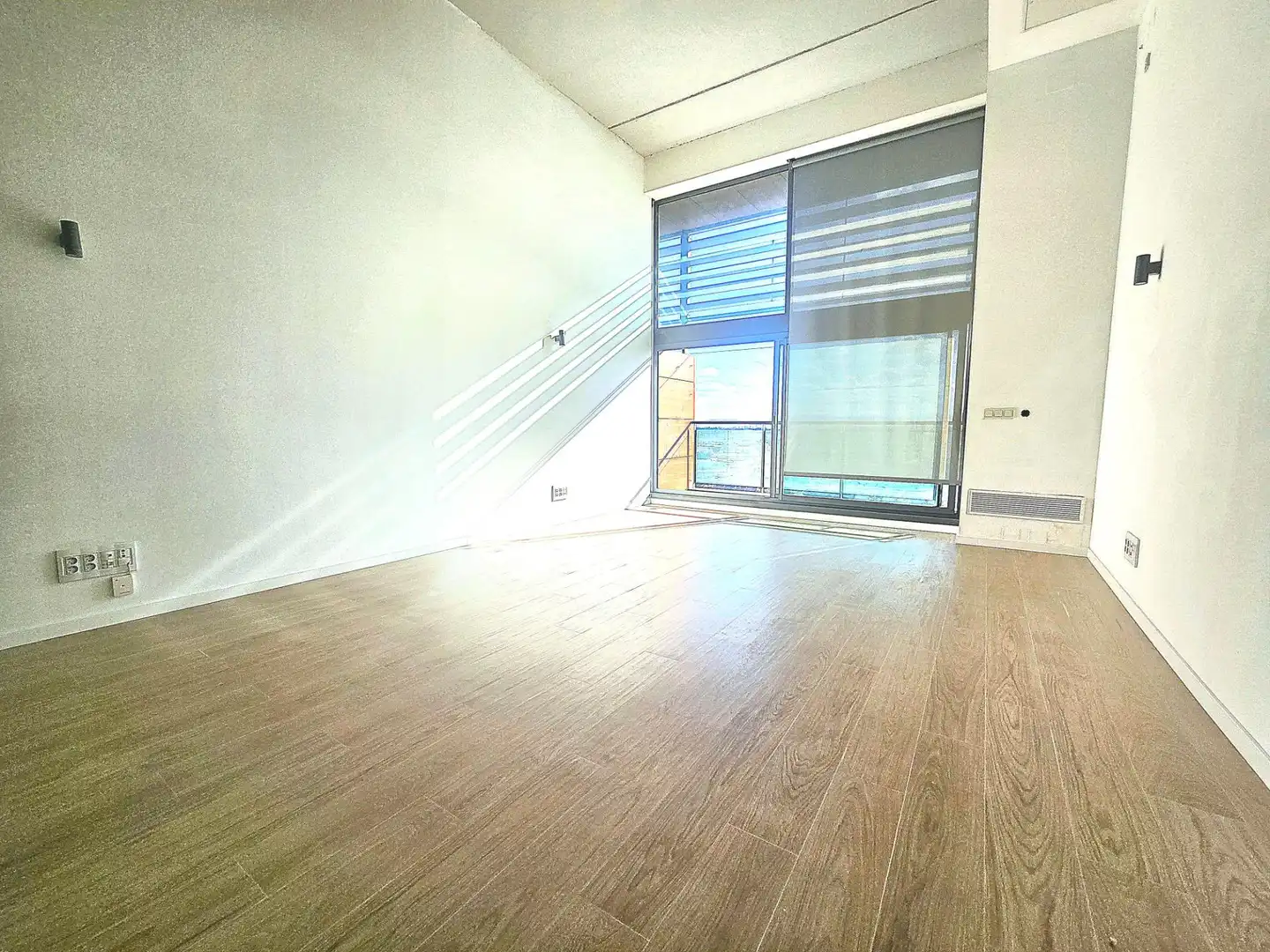Dúplex de alquiler en Xirivella con Aire acondicionado, Calefacción y Jardín privado