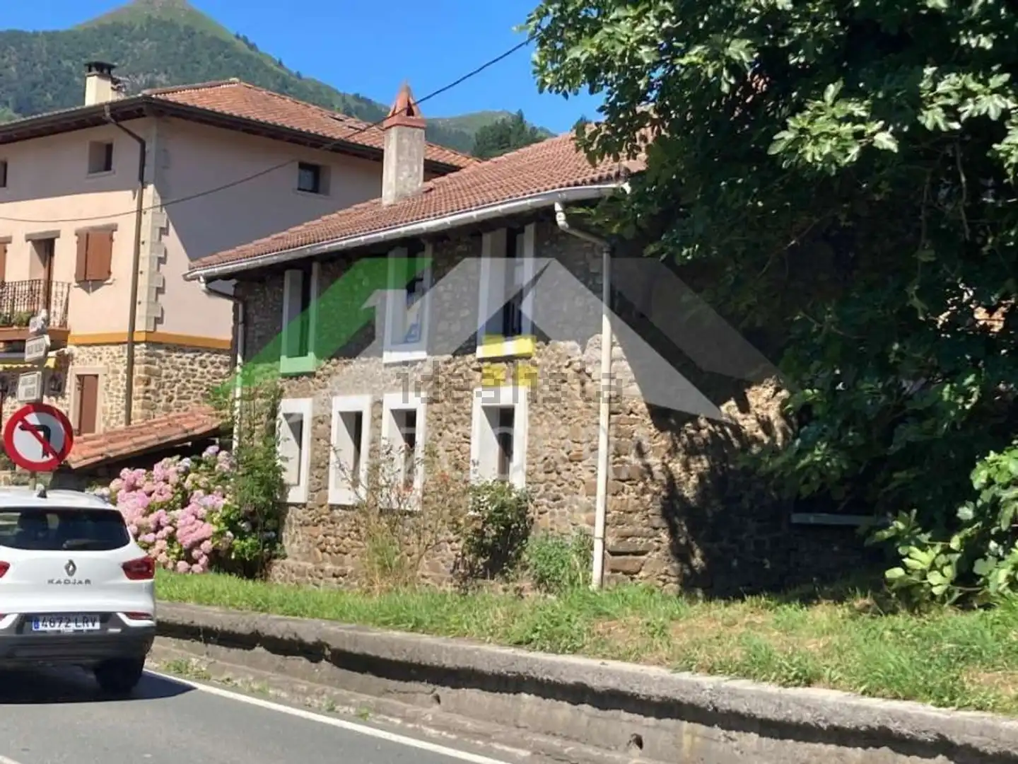 Vista exterior de Finca rústica en venda en Amoroto amb Jardí privat, Moblat i Balcó