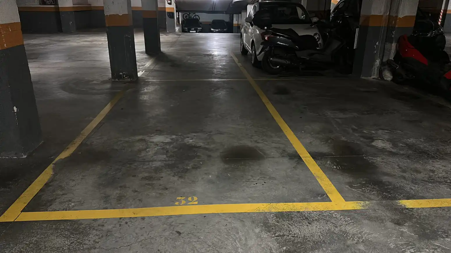 Parking of Flat for rent in Gijón 