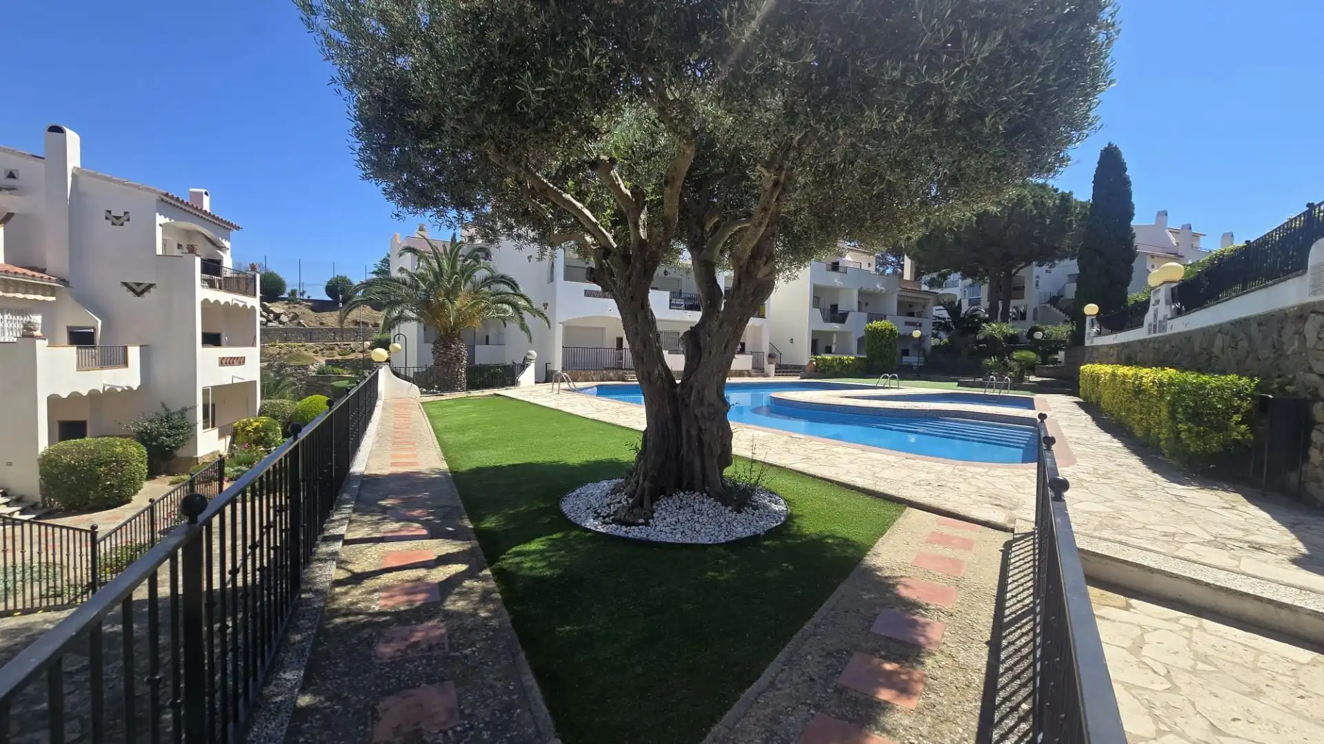 Piscina de Apartamento en venta en Roses con Aire acondicionado, Calefacción y Terraza