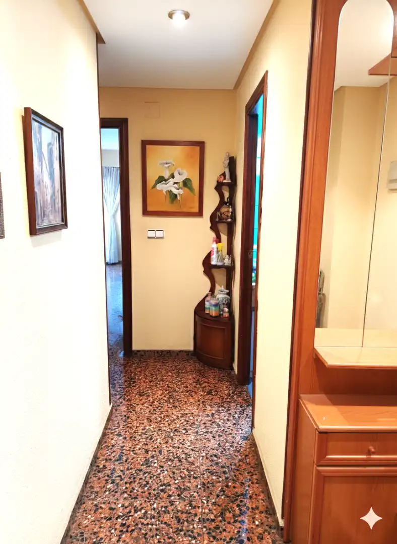 Piso en venta en Valencia con Aire acondicionado, Horno y Balcón