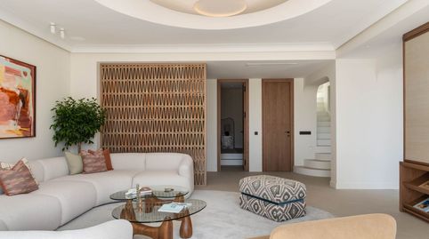 Foto 4 de Casa adosada en venta en Las Chapas - Alicate Playa, Marbella