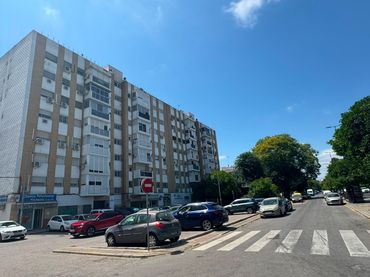 Pis amb ascensor en venda a Calle Poeta Manuel Benítez Carrasco 24
