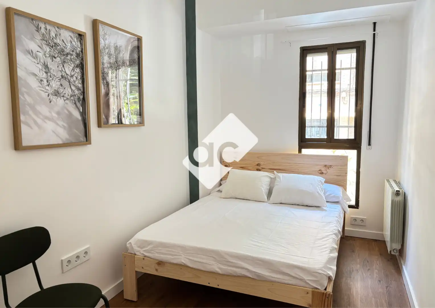 Habitación de Apartamento de alquiler en Valencia con Aire acondicionado, Calefacción y Parquet