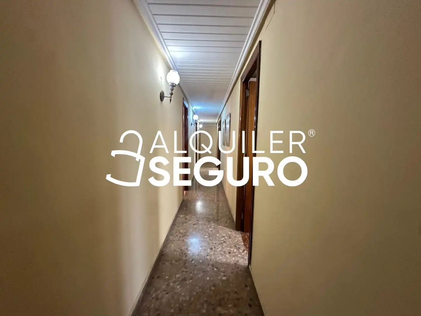 Piso de alquiler en Valencia con Aire acondicionado y Amueblado