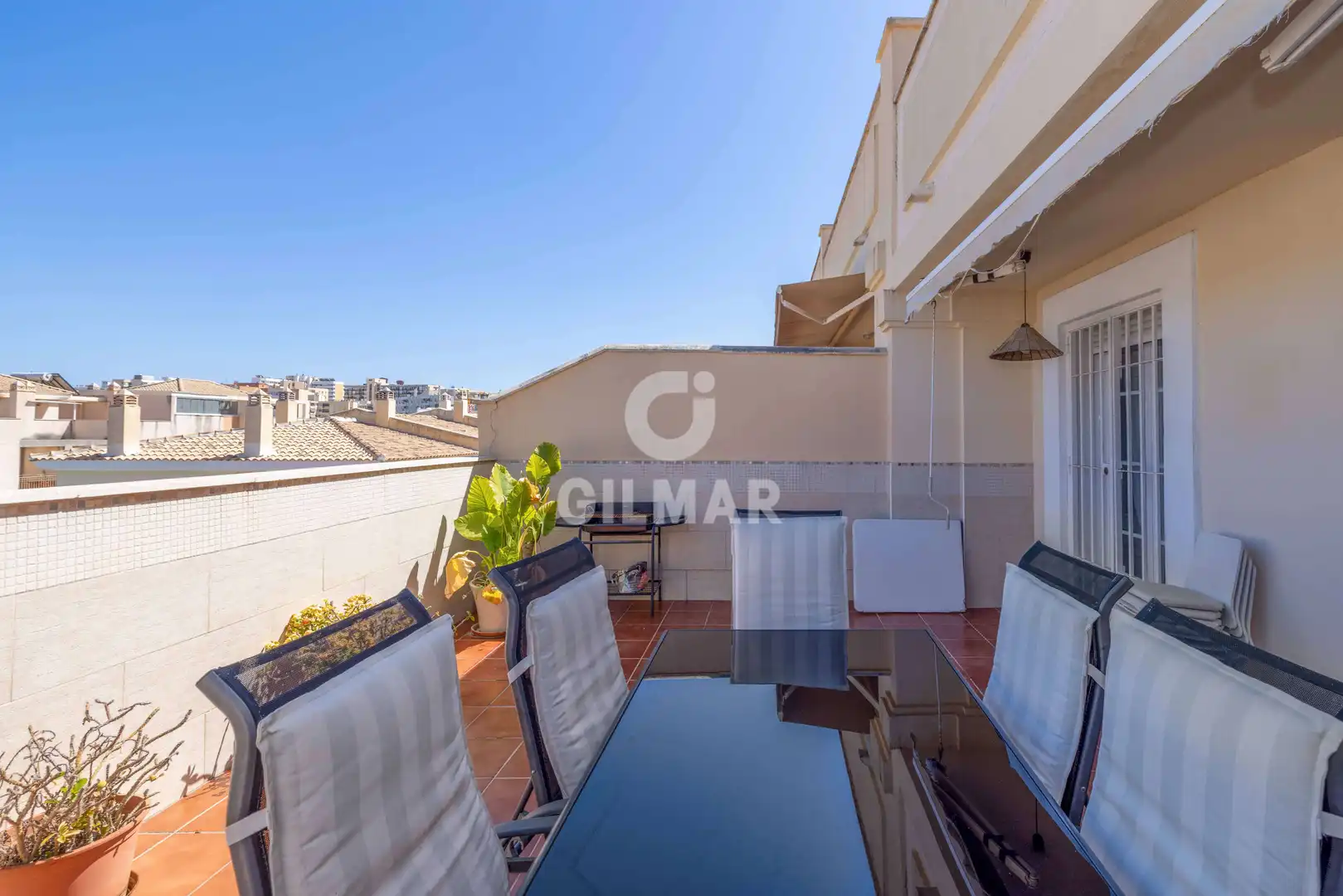 Terraza de Casa adosada en venta en Torremolinos con Calefacción, Jardín privado y Piscina