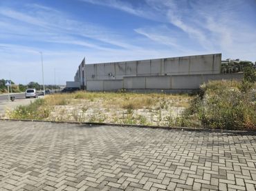 Terreno industriale in vendita a Avenida de Madrid