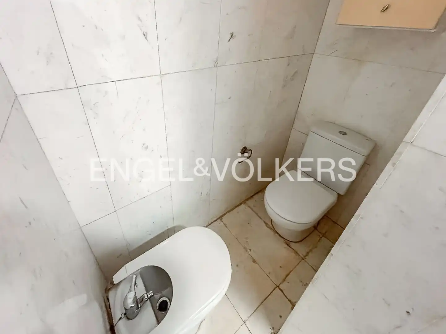 Baño de Piso de alquiler en Sant Feliu de Llobregat con Aire acondicionado, Calefacción y Parquet