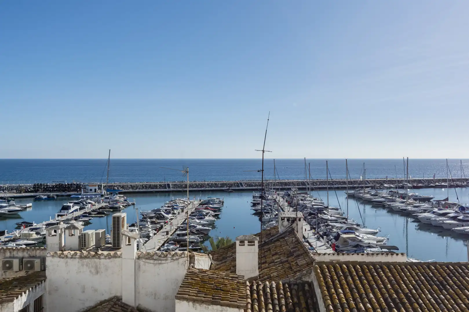 Vista exterior de Apartament en venda en Nueva Andalucía
